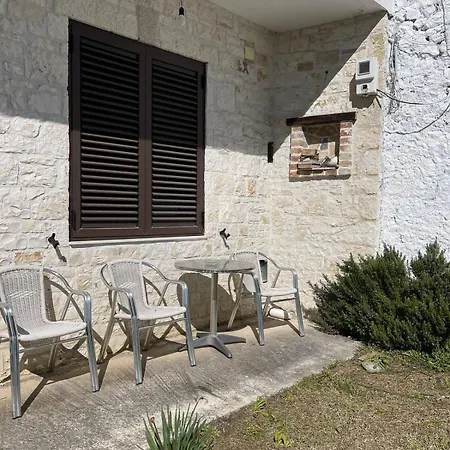 Stone Ballabanac Apartment